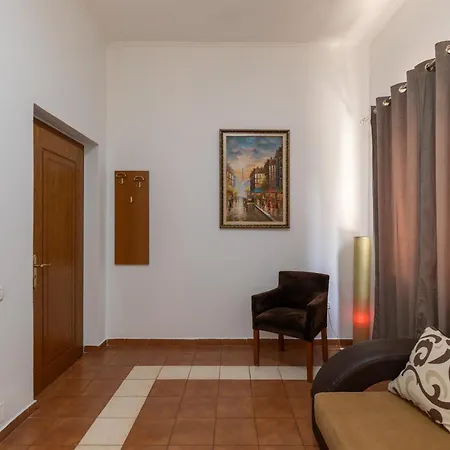 Apartament Center *